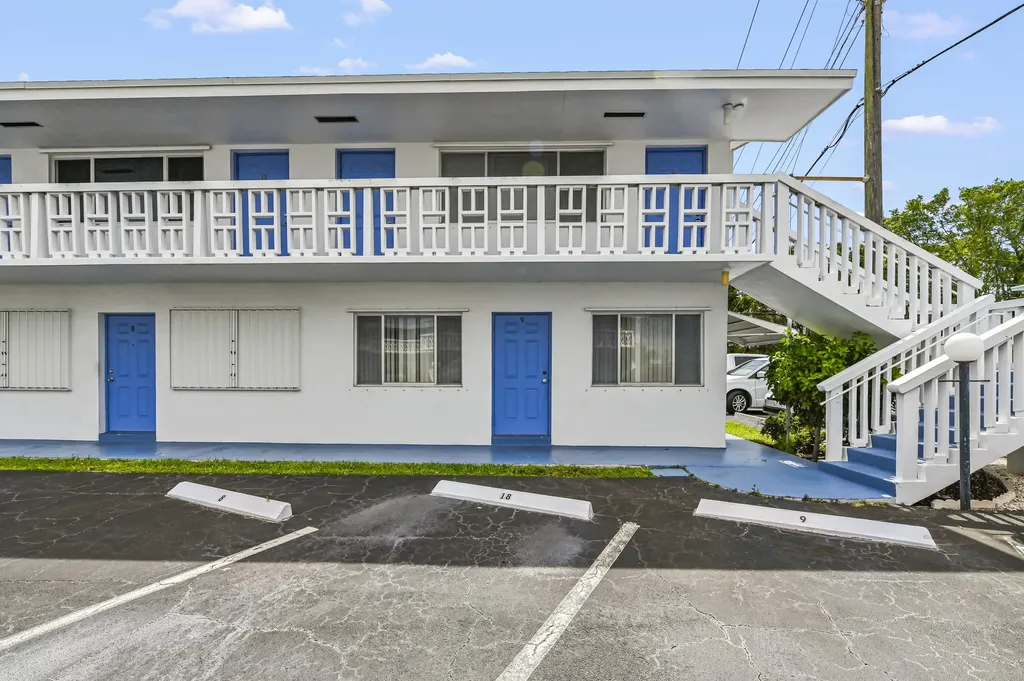 1950 Lake Osborne Drive Lake Worth Beach FL 33461