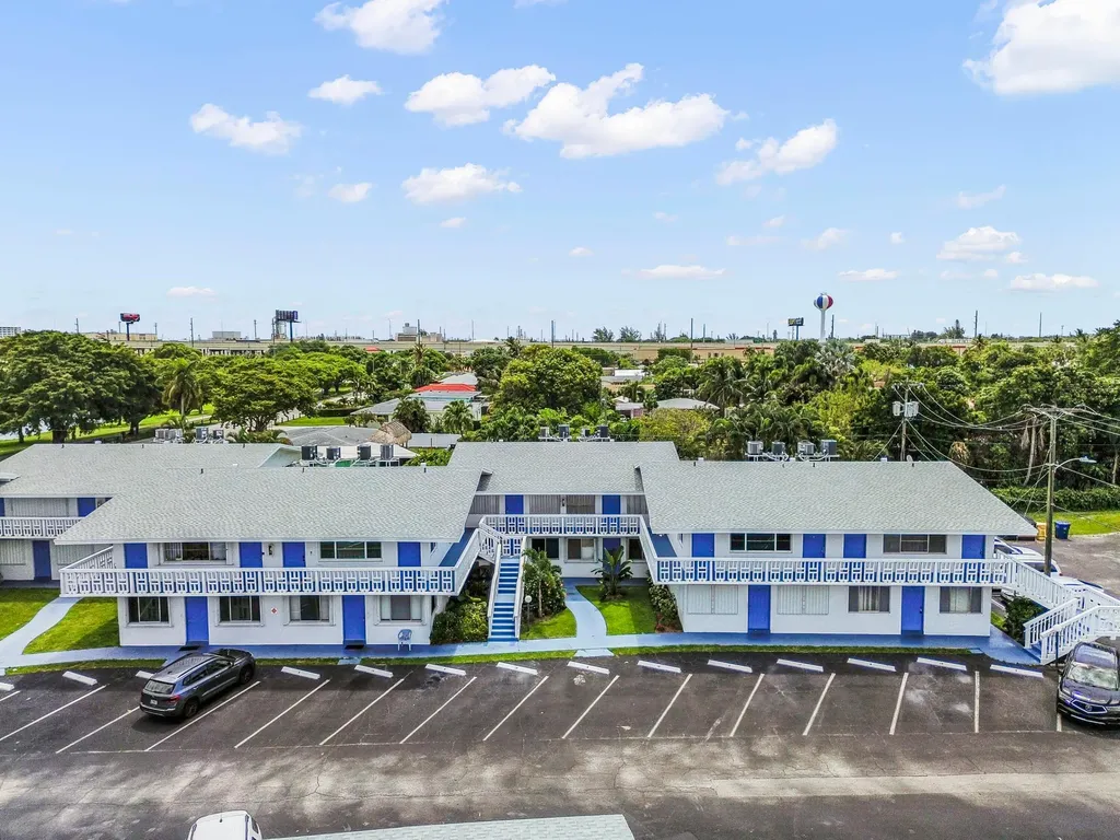 1950 Lake Osborne Drive Lake Worth Beach FL 33461
