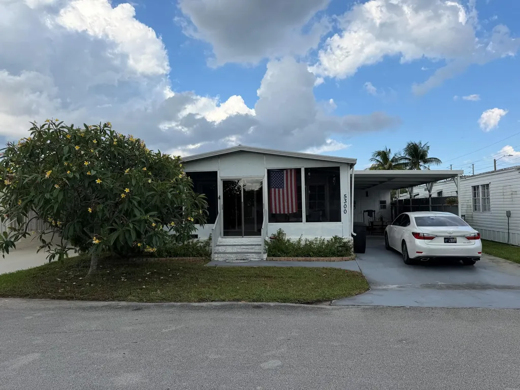 5300 SW 23rd Avenue Dania Beach FL 33312