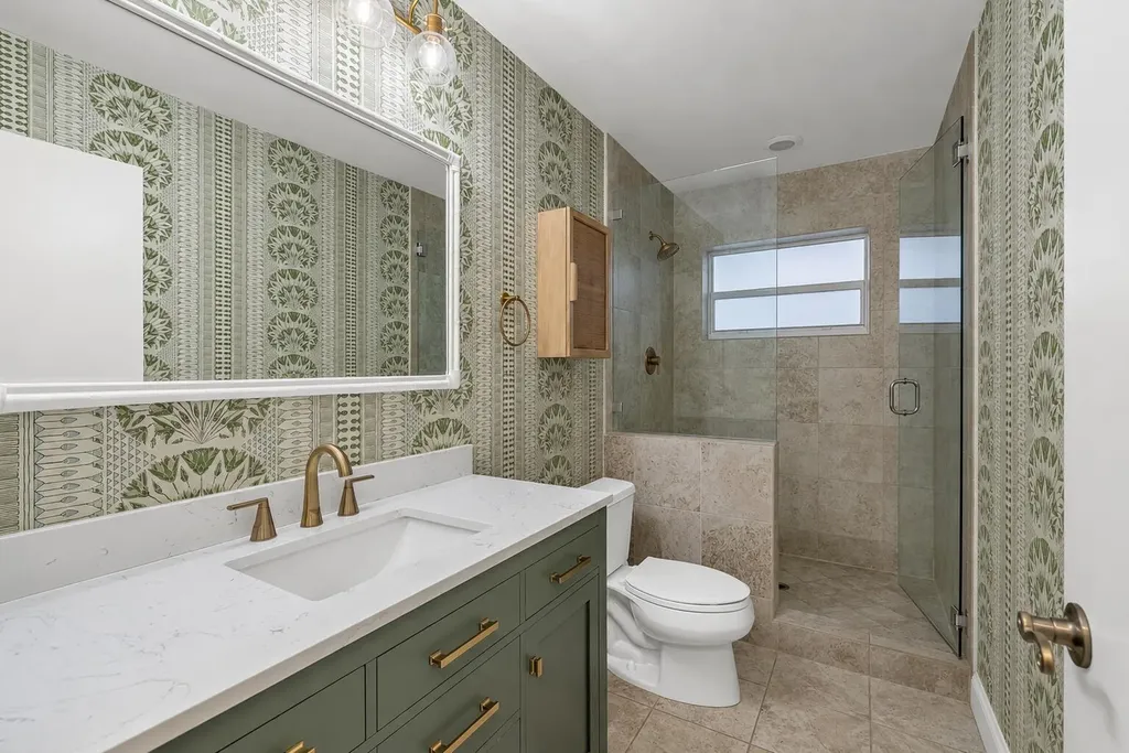 2010 NE 32nd Street Lighthouse Point FL 33064