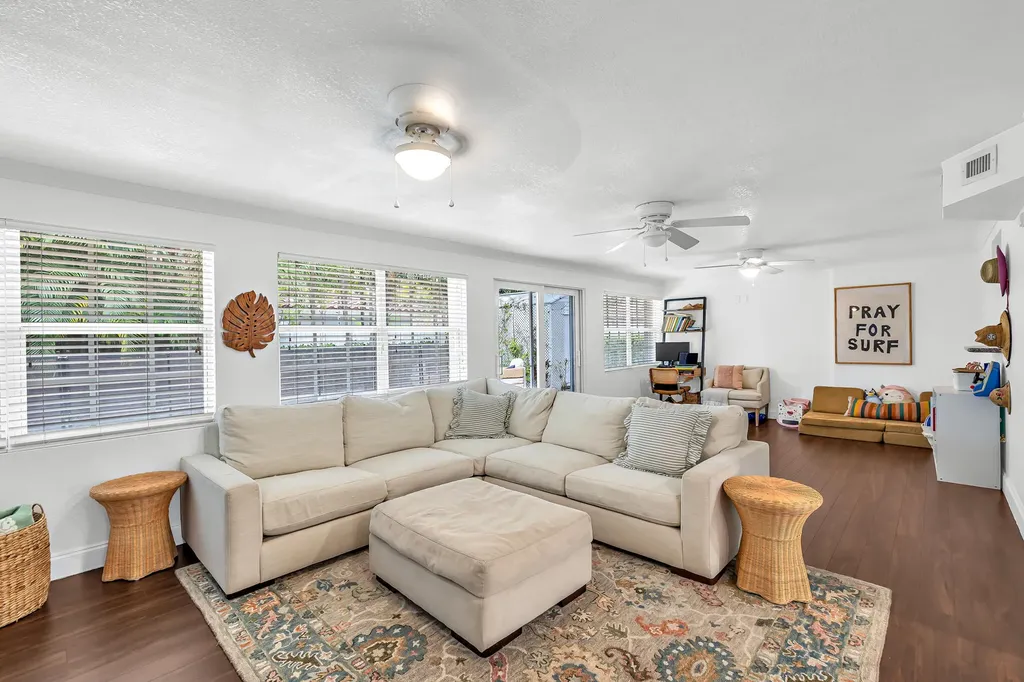 2010 NE 32nd Street Lighthouse Point FL 33064