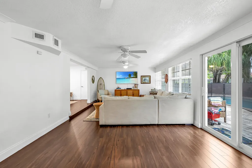 2010 NE 32nd Street Lighthouse Point FL 33064