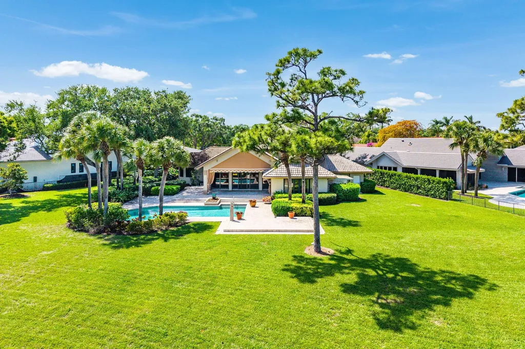 3566 Loire Lane Palm Beach Gardens FL 33410