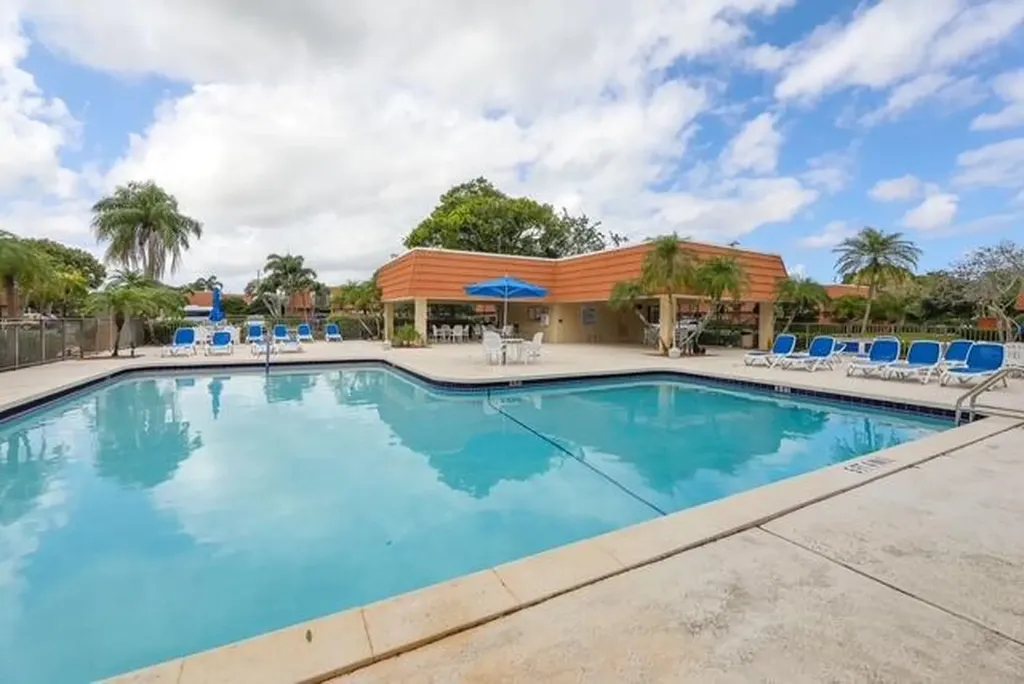 2903 SW 11th Place N Deerfield Beach FL 33442