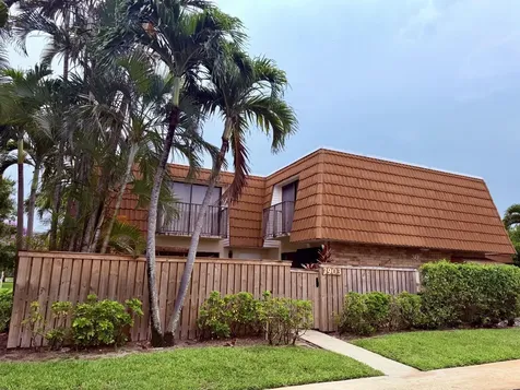 2903 SW 11th Place N Deerfield Beach FL 33442