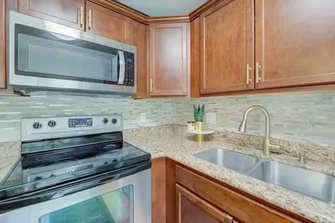 2903 SW 11th Place N Deerfield Beach FL 33442