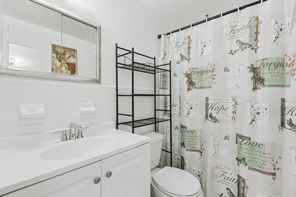 800 SW 10th Terrace Hallandale Beach FL 33009