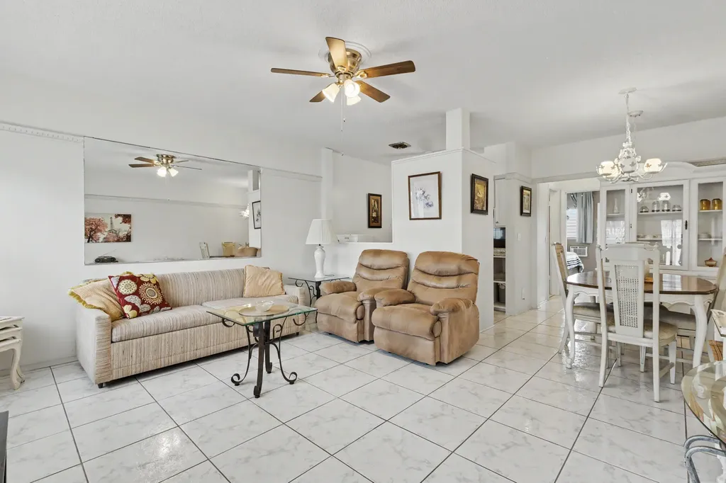 800 SW 10th Terrace Hallandale Beach FL 33009