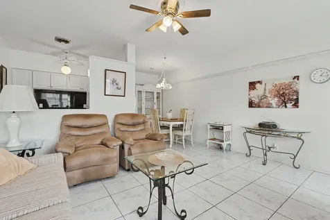 800 SW 10th Terrace Hallandale Beach FL 33009