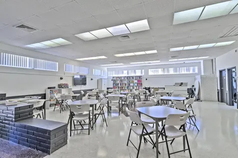 800 SW 10th Terrace Hallandale Beach FL 33009