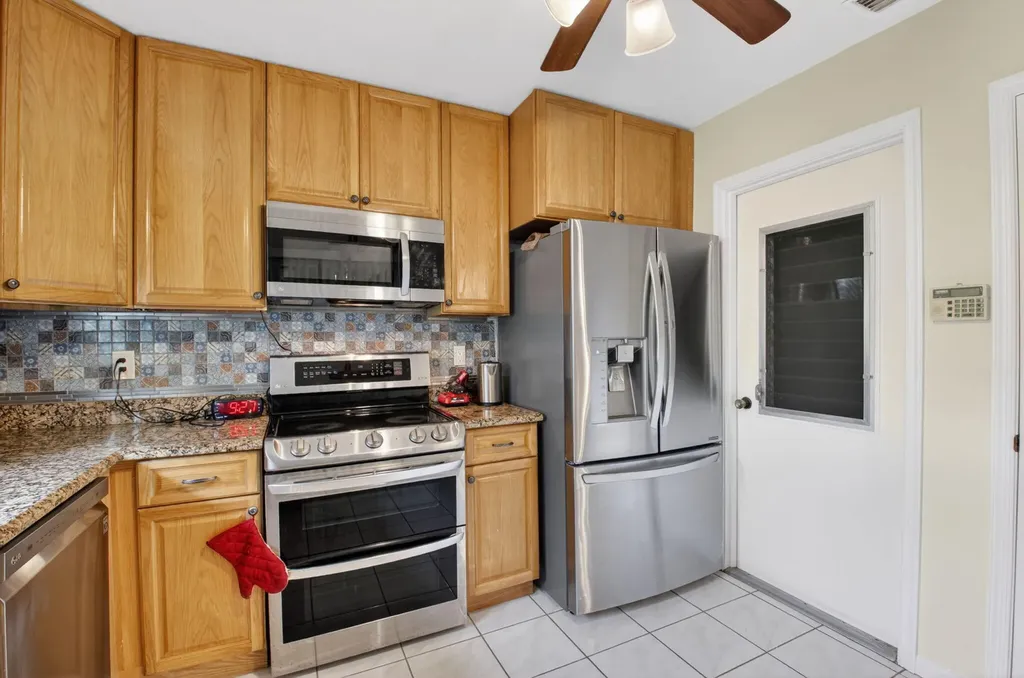 4335 Pear Tree Circle Boynton Beach FL 33436