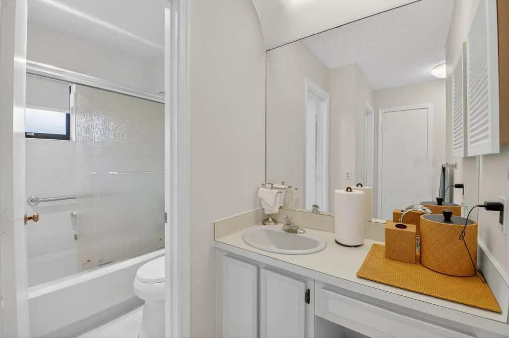 4335 Pear Tree Circle Boynton Beach FL 33436