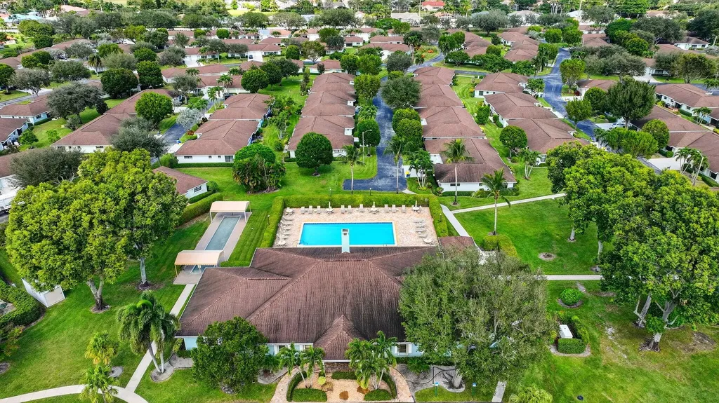 4335 Pear Tree Circle Boynton Beach FL 33436