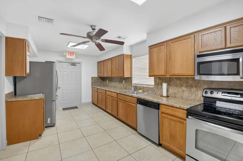 4335 Pear Tree Circle Boynton Beach FL 33436
