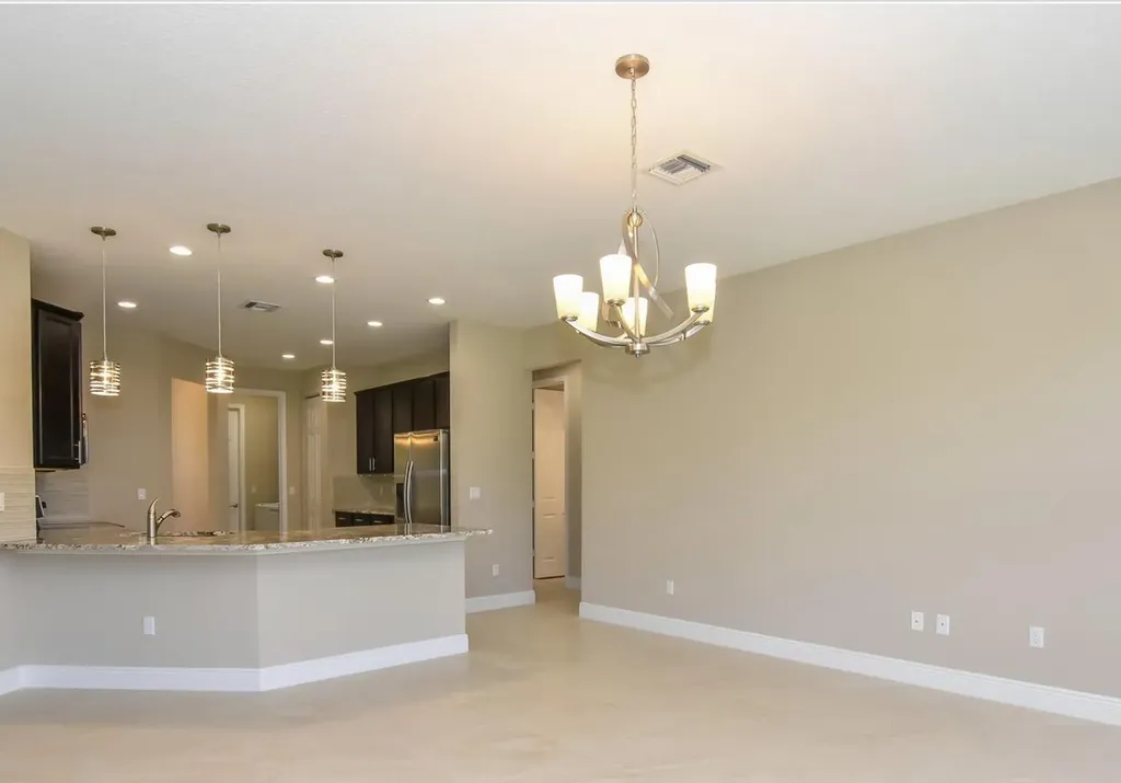 5831 NW Dooley Port St Lucie FL 34986