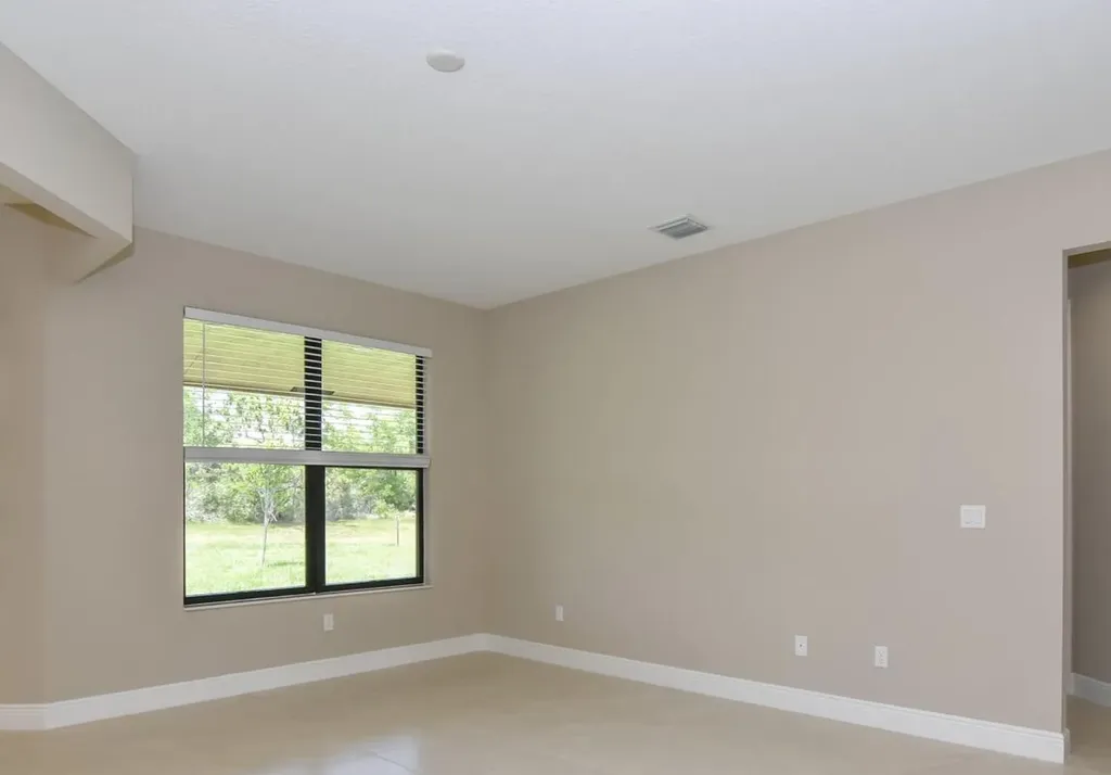 5831 NW Dooley Port St Lucie FL 34986