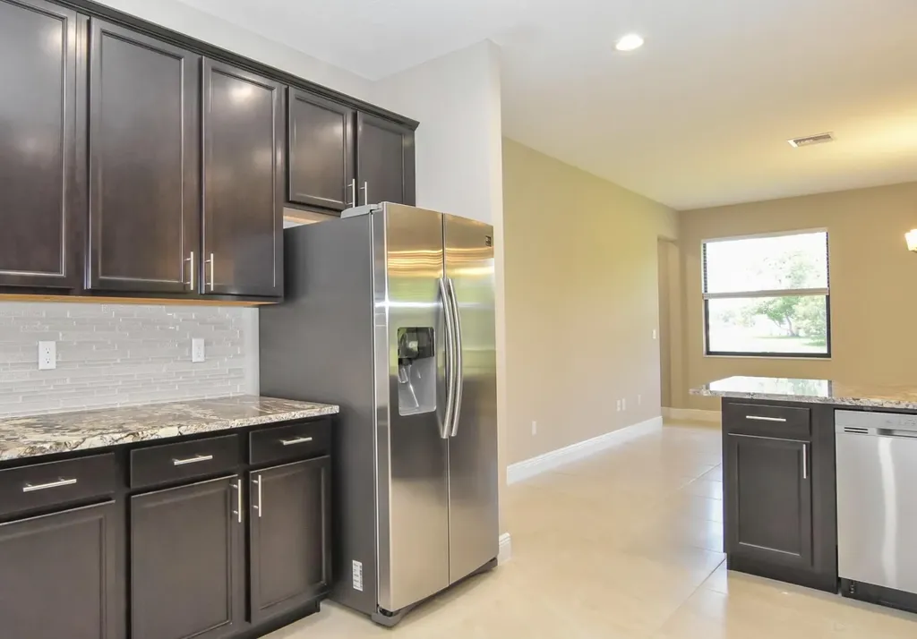 5831 NW Dooley Port St Lucie FL 34986