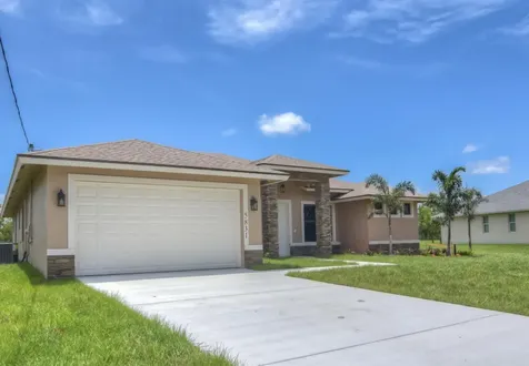 5831 NW Dooley Port St Lucie FL 34986