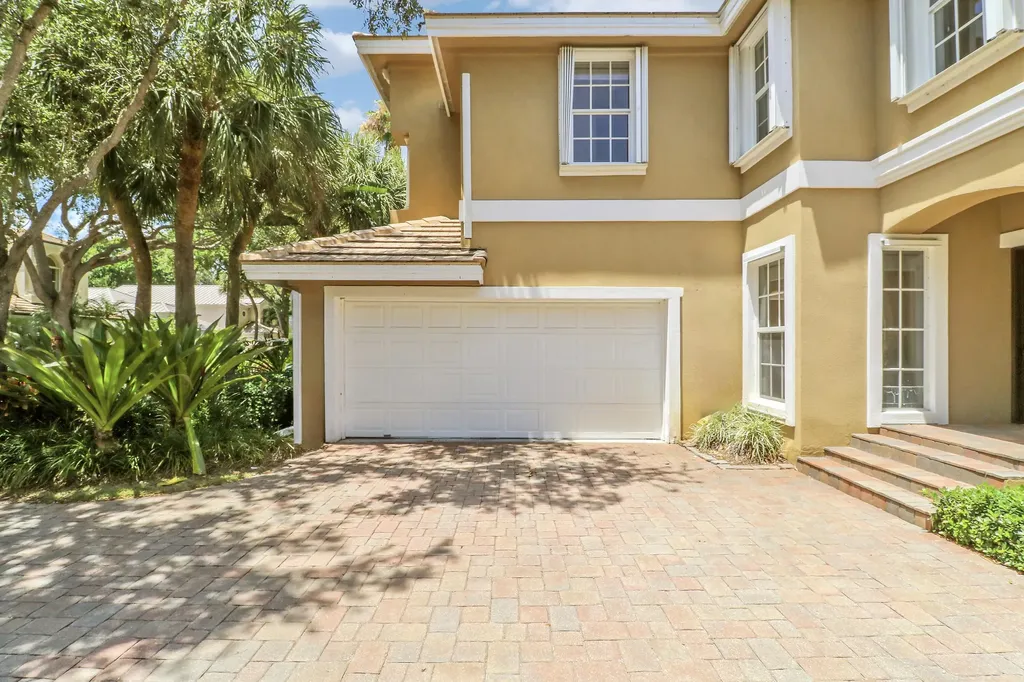 12 Grand Bay Circle Juno Beach FL 33408