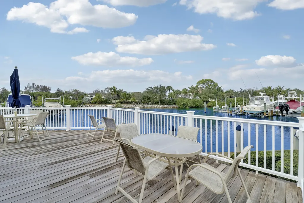 12 Grand Bay Circle Juno Beach FL 33408