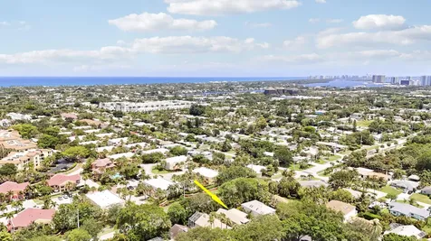 12 Grand Bay Circle Juno Beach FL 33408