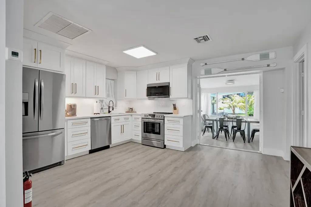 1969 NE 5th Street Deerfield Beach FL 33441