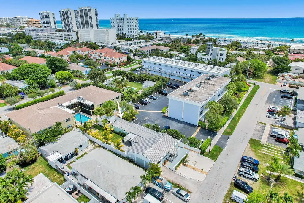 1969 NE 5th Street Deerfield Beach FL 33441