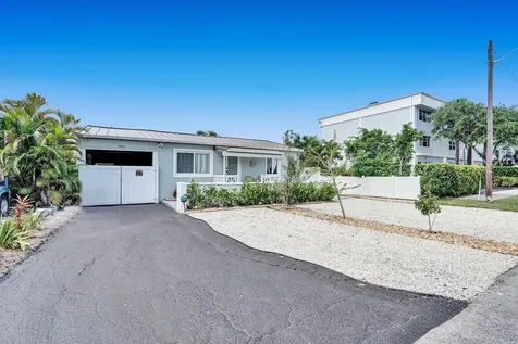 1969 NE 5th Street Deerfield Beach FL 33441
