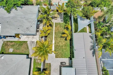 1969 NE 5th Street Deerfield Beach FL 33441
