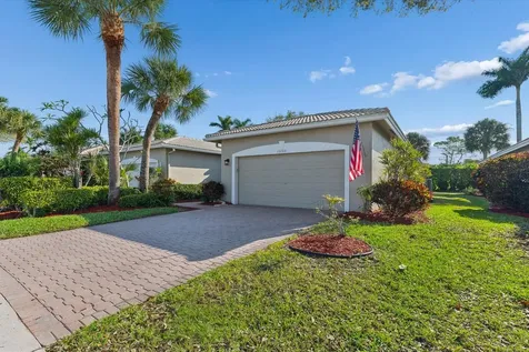 10760 Royal Caribbean Circle Boynton Beach FL 33437