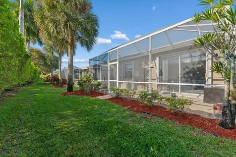 10760 Royal Caribbean Circle Boynton Beach FL 33437