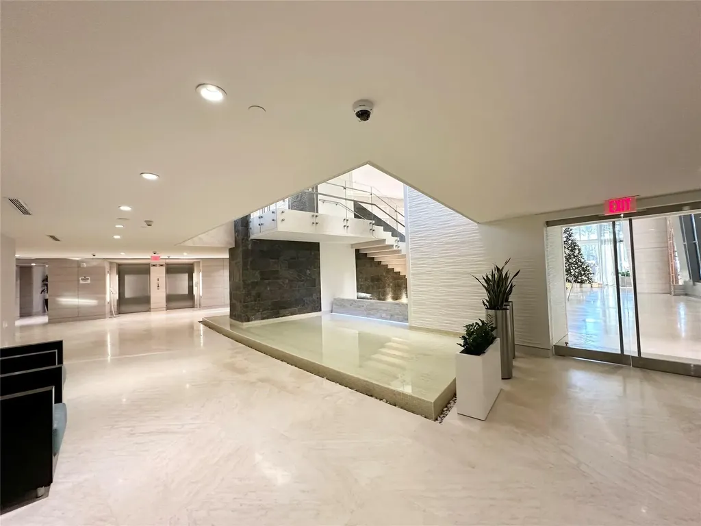 18201 Collins Avenue Sunny Isles Beach FL 33160