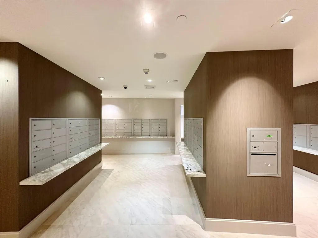 18201 Collins Avenue Sunny Isles Beach FL 33160