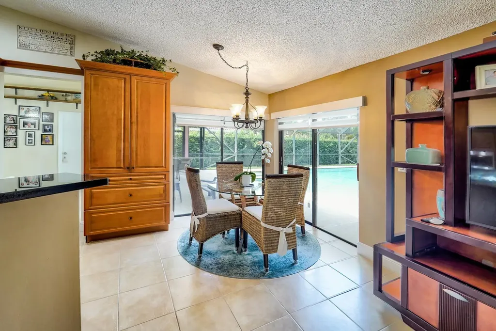 1677 NW 111th Way Coral Springs FL 33071