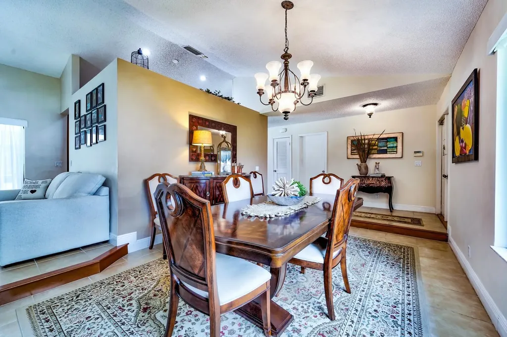 1677 NW 111th Way Coral Springs FL 33071