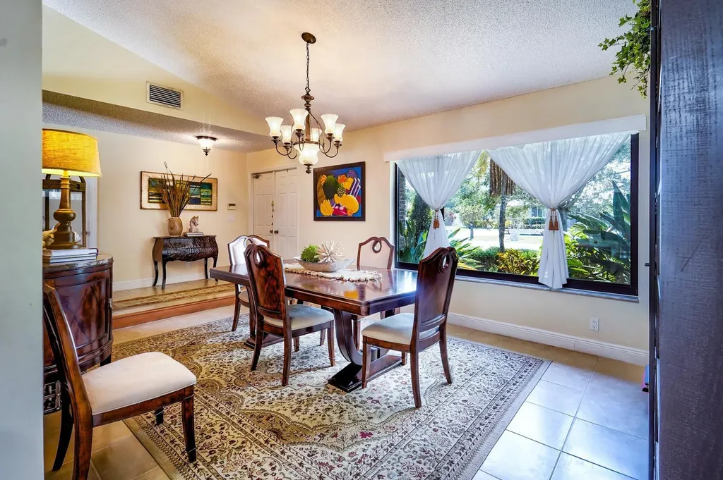 1677 NW 111th Way Coral Springs FL 33071