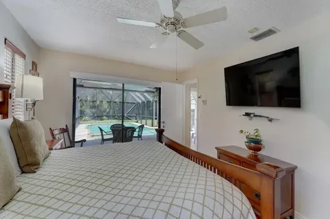 1677 NW 111th Way Coral Springs FL 33071