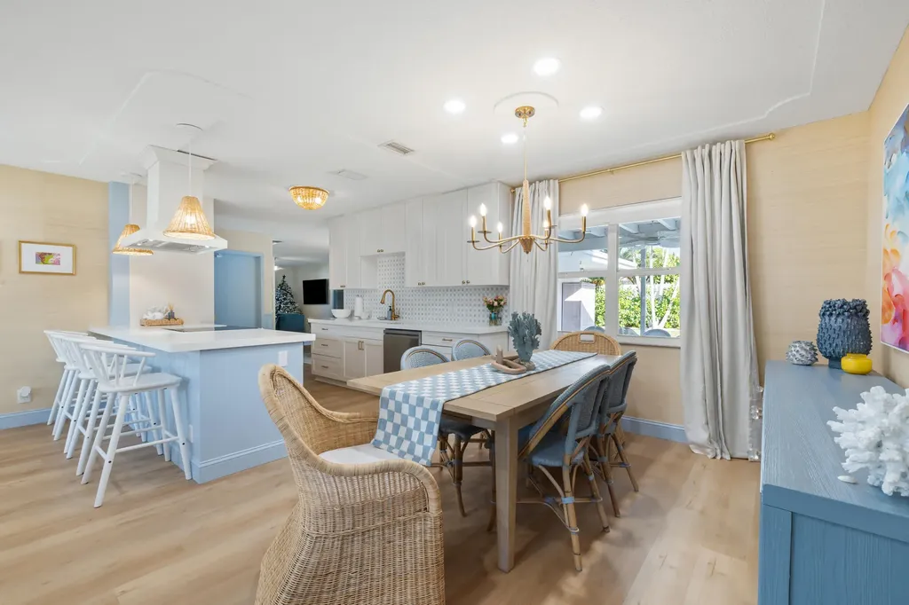 2512 SW 5th Street Boynton Beach FL 33435