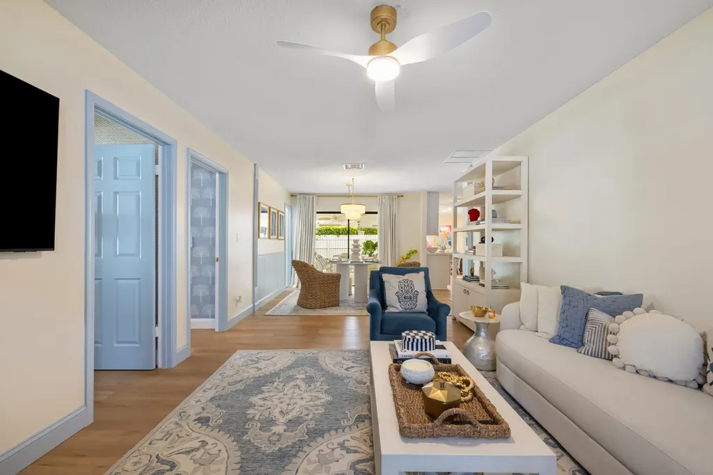 2512 SW 5th Street Boynton Beach FL 33435