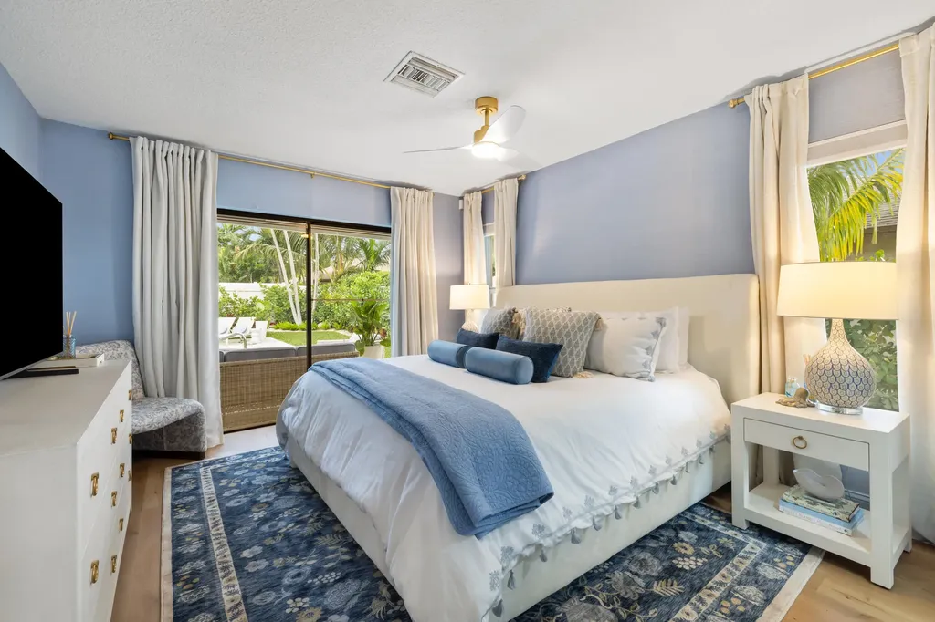 2512 SW 5th Street Boynton Beach FL 33435