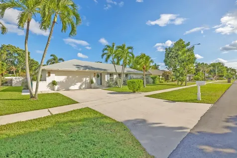 2512 SW 5th Street Boynton Beach FL 33435