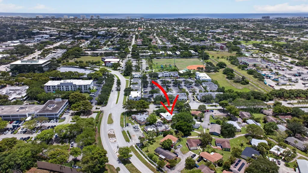 2002 SW Natura Boulevard Deerfield Beach FL 33441