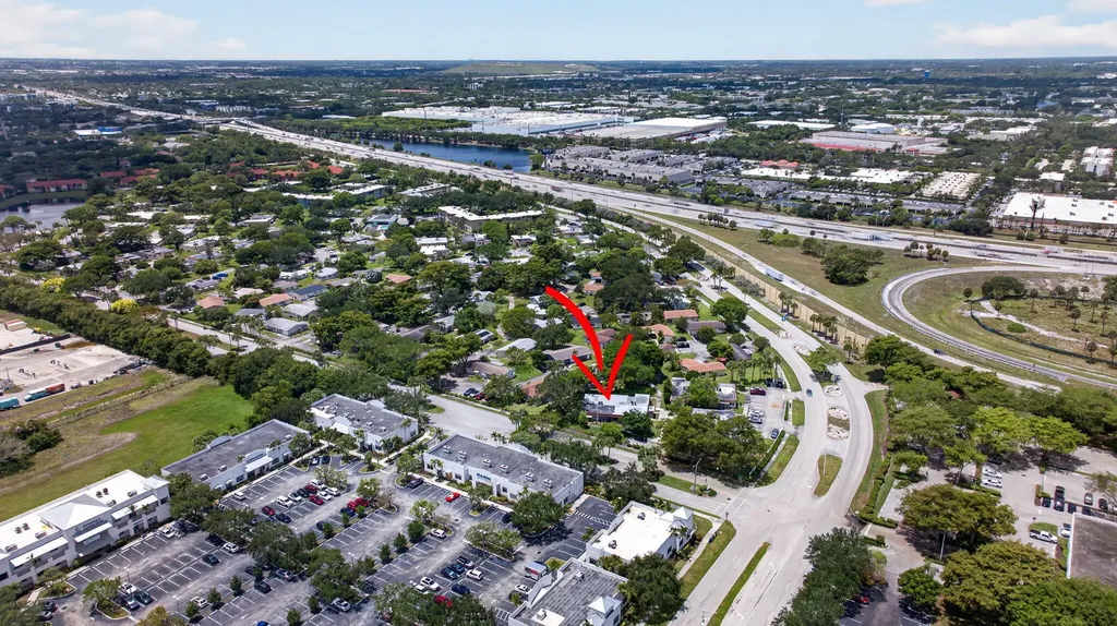 2002 SW Natura Boulevard Deerfield Beach FL 33441