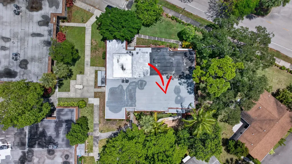 2002 SW Natura Boulevard Deerfield Beach FL 33441