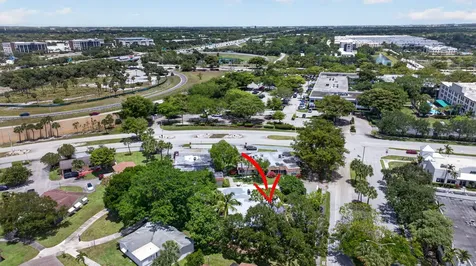 2002 SW Natura Boulevard Deerfield Beach FL 33441
