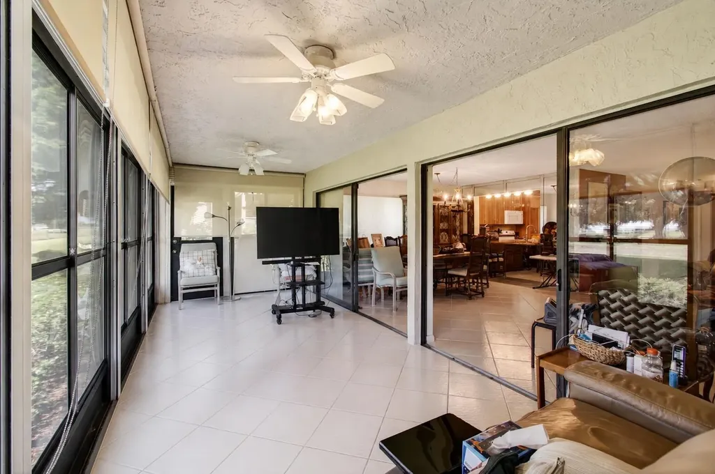 5561 Fairway Park Drive Boynton Beach FL 33437