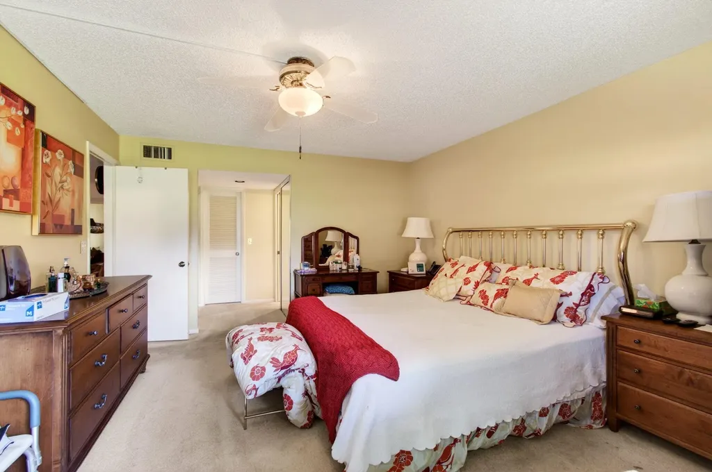 5561 Fairway Park Drive Boynton Beach FL 33437