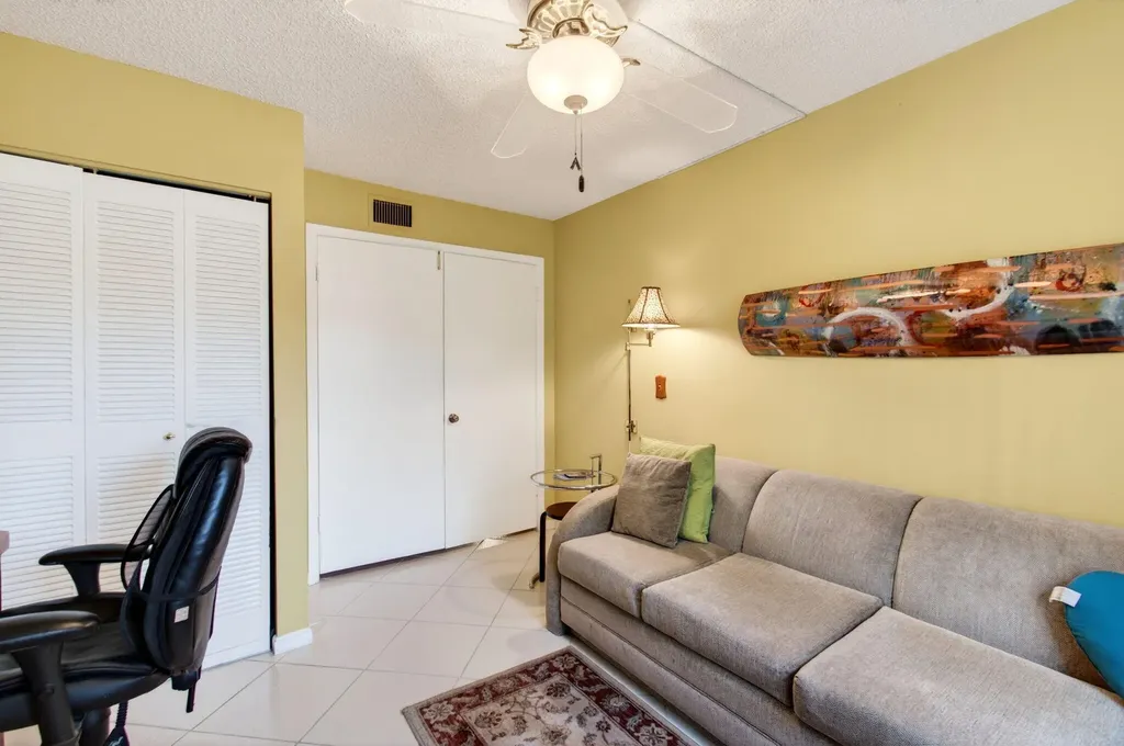 5561 Fairway Park Drive Boynton Beach FL 33437
