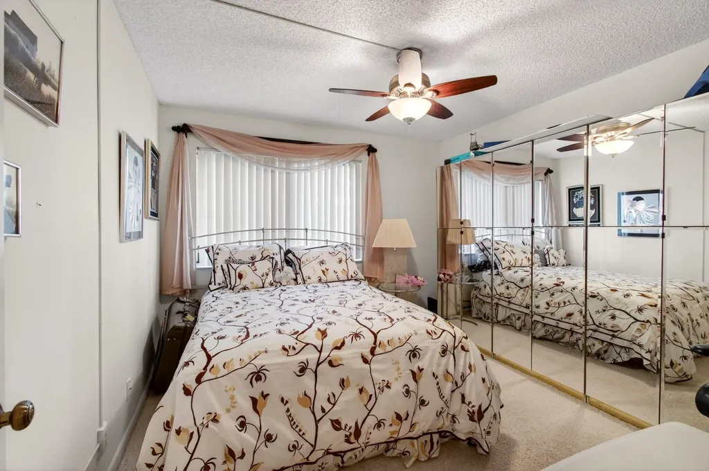 5561 Fairway Park Drive Boynton Beach FL 33437
