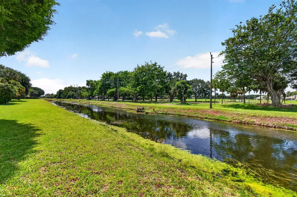 5561 Fairway Park Drive Boynton Beach FL 33437
